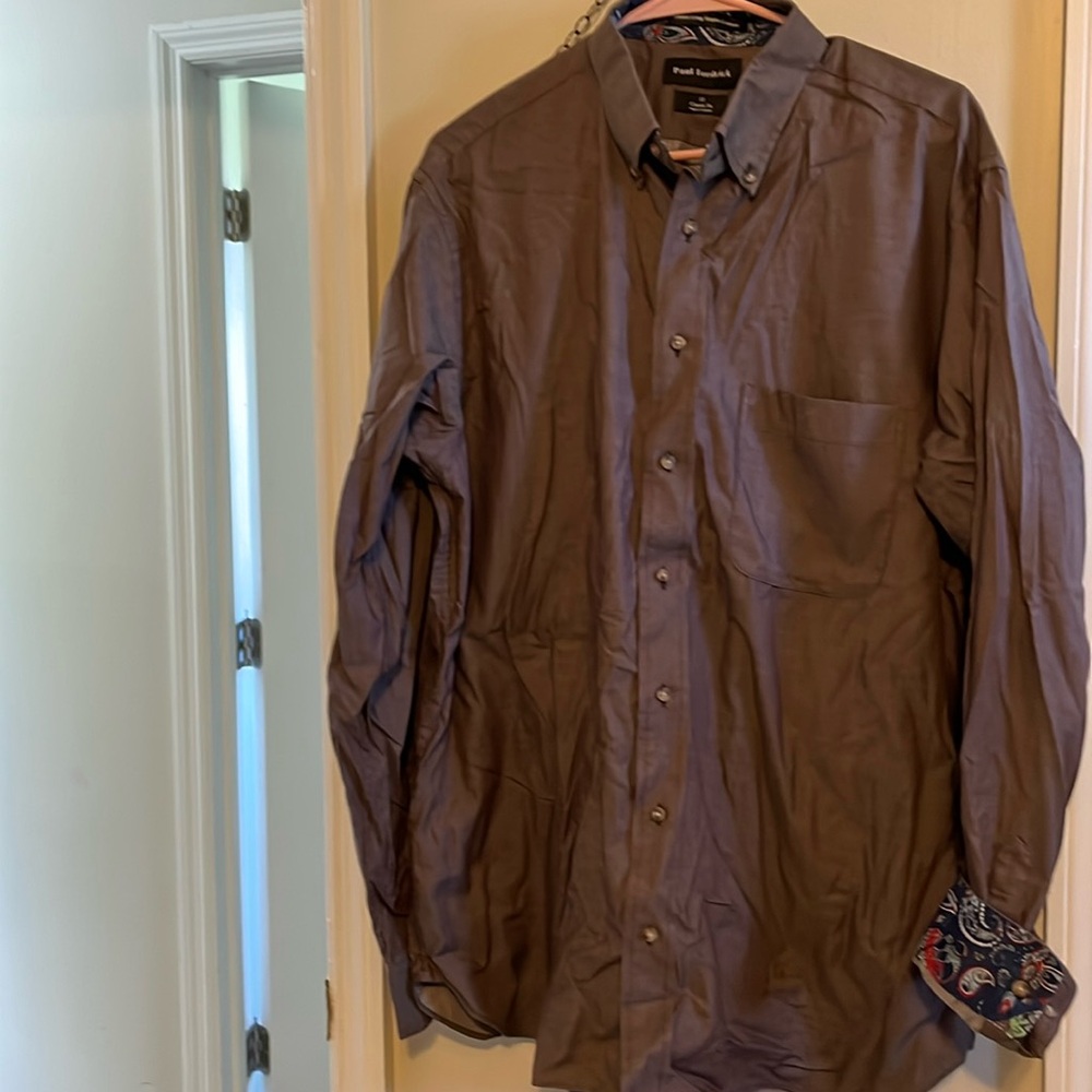 Classic Fit Mens Dress Shirt